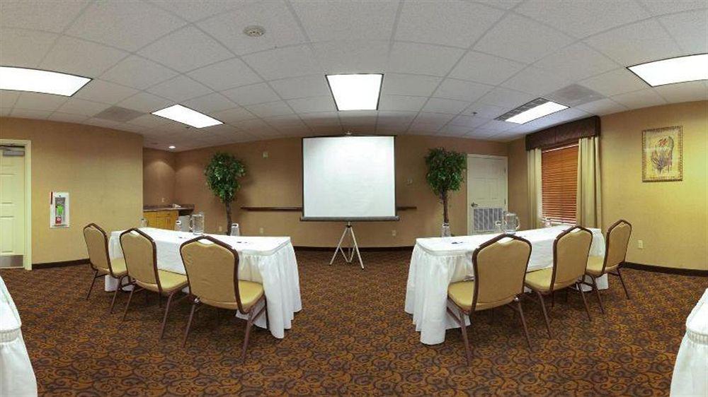 Holiday Inn Express Las Vegas-Nellis By Ihg Dış mekan fotoğraf