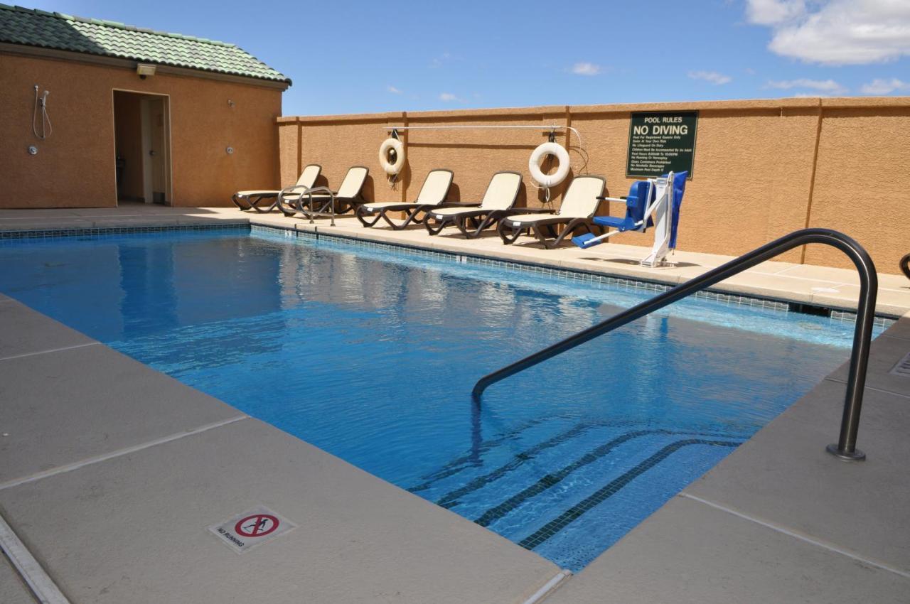 Holiday Inn Express Las Vegas-Nellis By Ihg Dış mekan fotoğraf