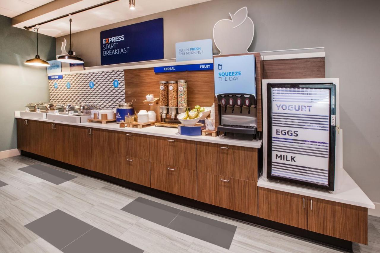 Holiday Inn Express Las Vegas-Nellis By Ihg Dış mekan fotoğraf