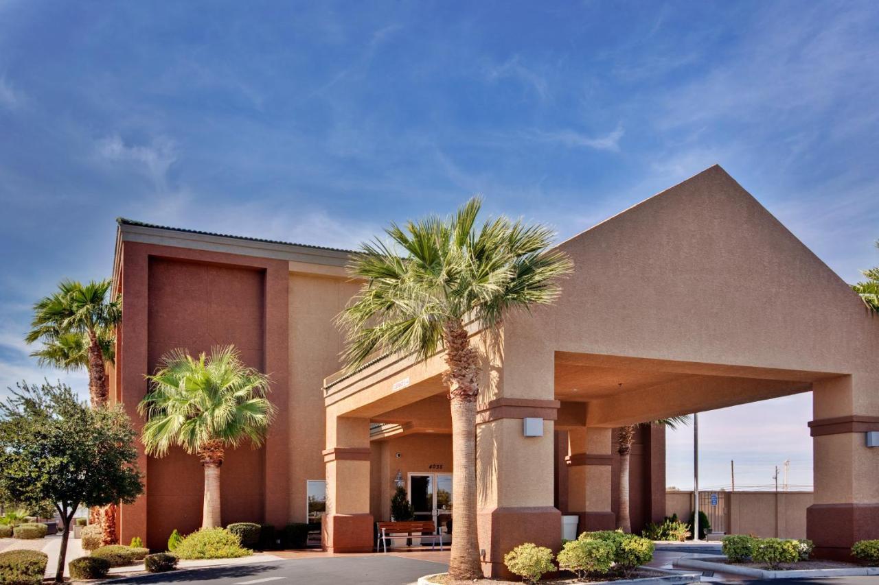 Holiday Inn Express Las Vegas-Nellis By Ihg Dış mekan fotoğraf